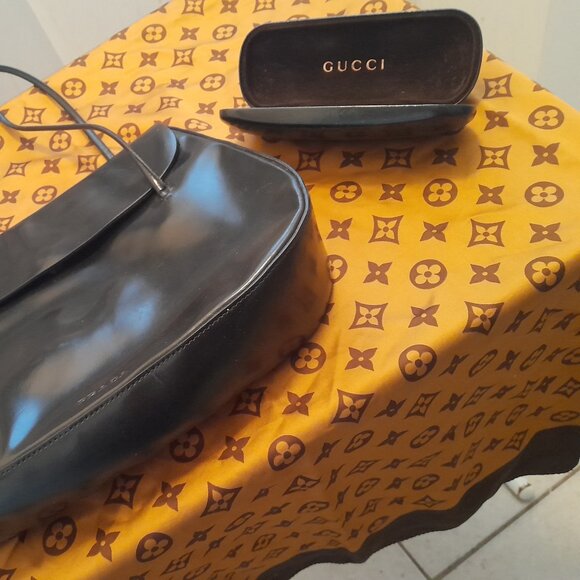 Authentic Prada Spazzolato Leather Flap Shoulder Purse. - Picture 16 of 17